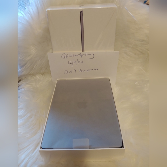 *IPad 9th Generation* (64gb) New in Box - Picture 6 of 11